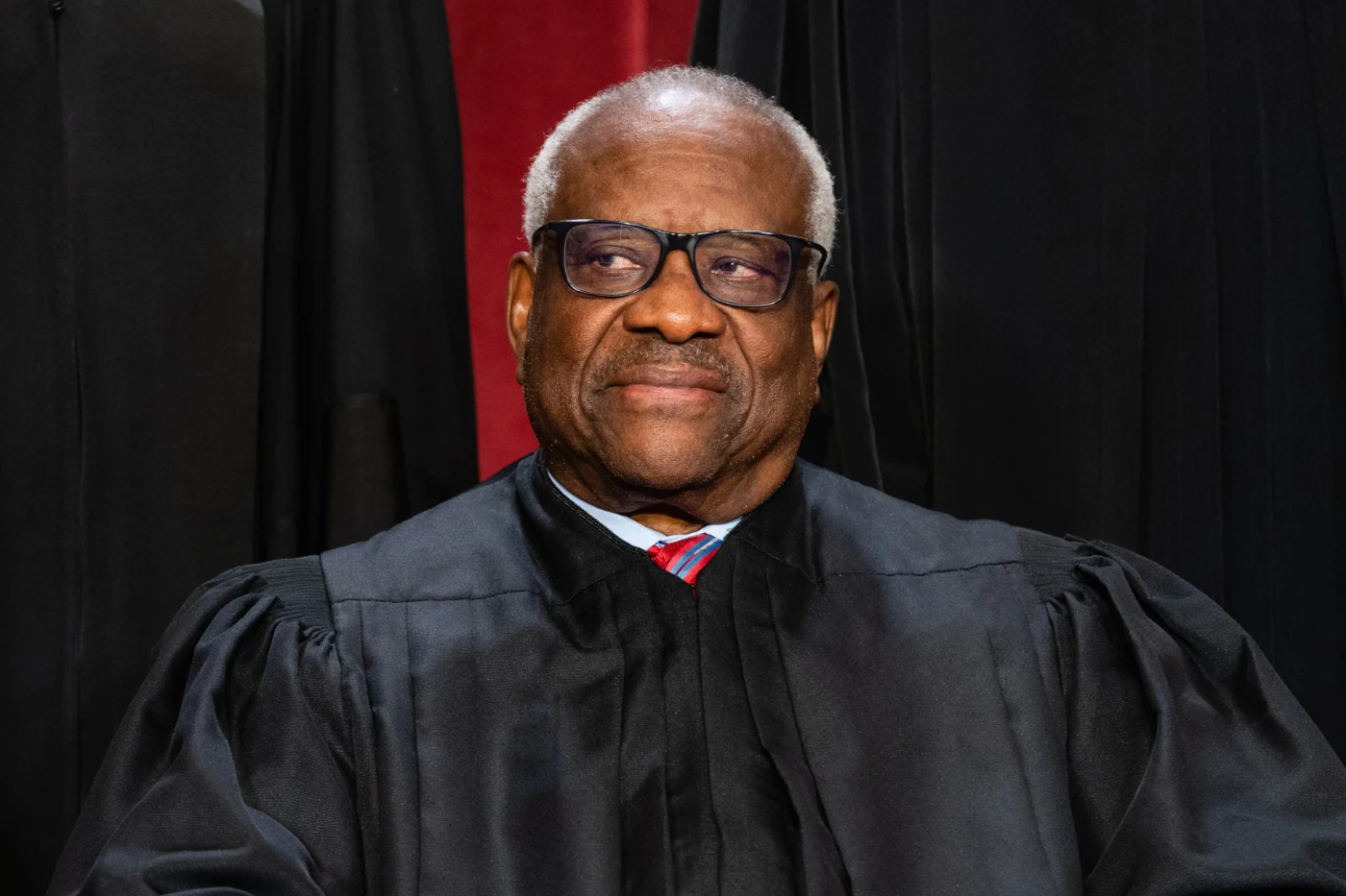 Examining the Criticism Surrounding Clarence Thomas